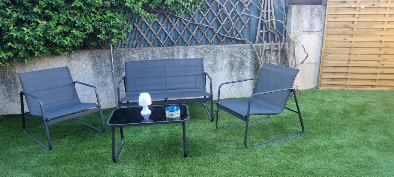 Apartamento Aux Creissauds Aubagne Exterior foto