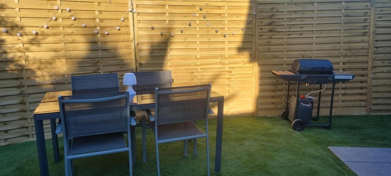Apartamento Aux Creissauds Aubagne Exterior foto